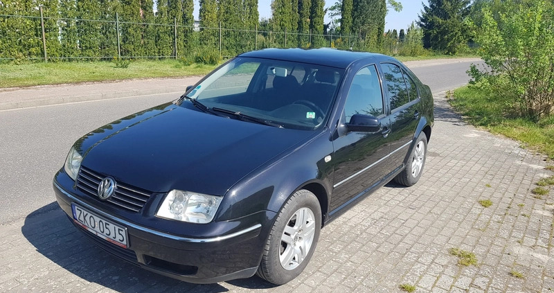 Volkswagen Bora cena 6600 przebieg: 250000, rok produkcji 2002 z Kołobrzeg małe 67